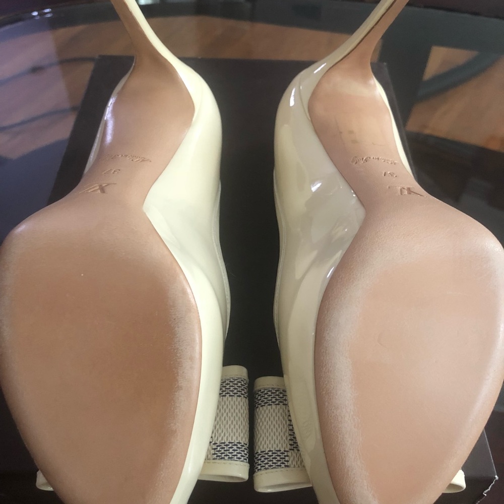 Louis Vuitton Valentine Heels *never worn!* - Picture 5 of 5